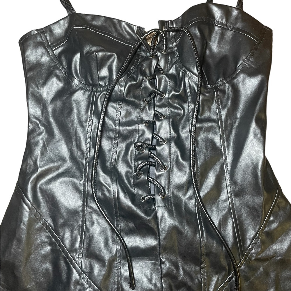 GOTHIC LACE UP MINI DRESS - Picture 5 of 8